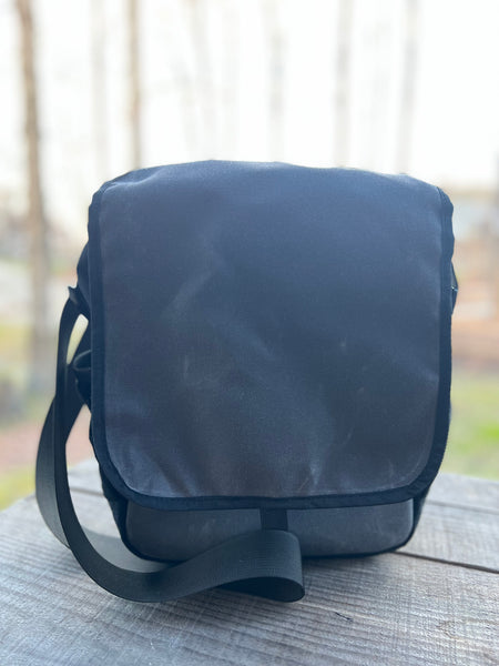 The Rambler in Slate Gray Wax Cotton Canvas
